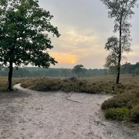 Cosy In Beautiful Walking And Cycling Surroundings בית נופש