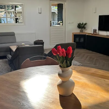 Cosy In Beautiful Walking And Cycling Surroundings Ferienhaus