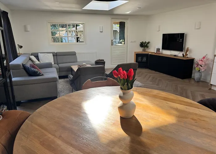 Cosy In Beautiful Walking And Cycling Surroundings *