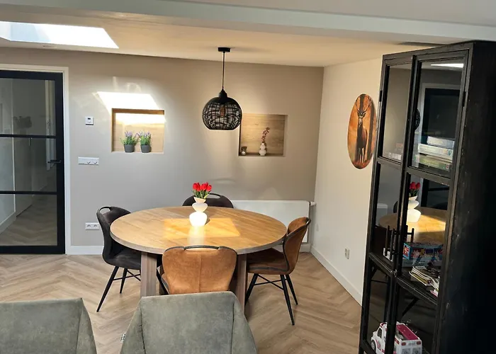 Cosy In Beautiful Walking And Cycling Surroundings *