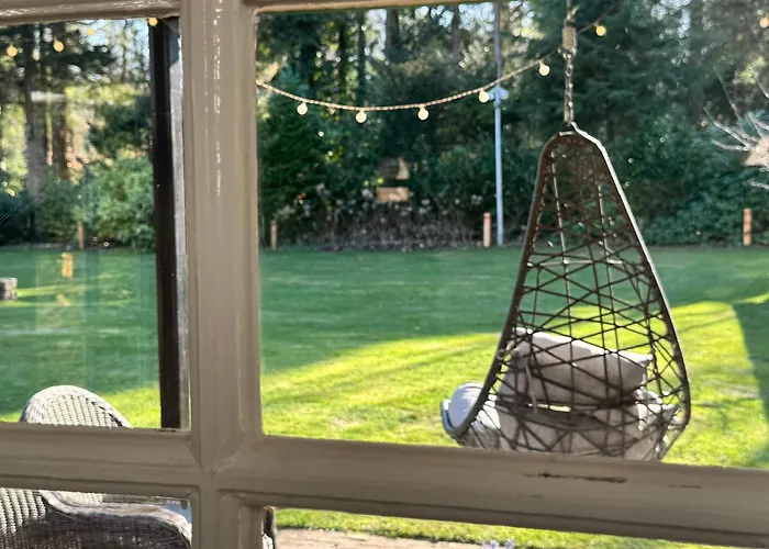 Cosy In Beautiful Walking And Cycling Surroundings