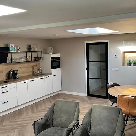 Cosy In Beautiful Walking And Cycling Surroundings