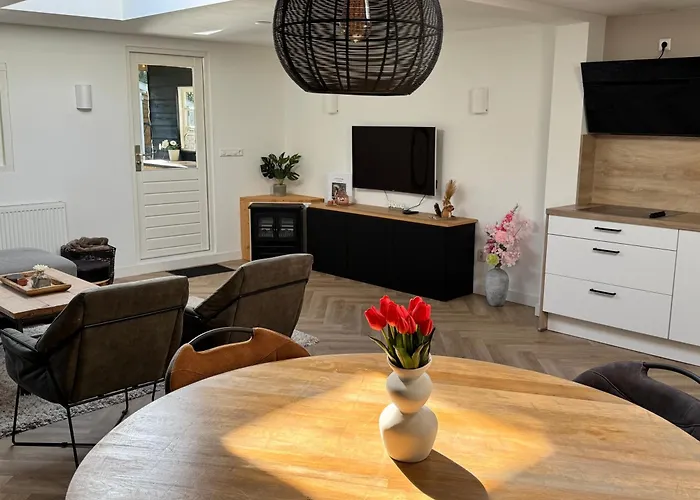 Cosy In Beautiful Walking And Cycling Surroundings *